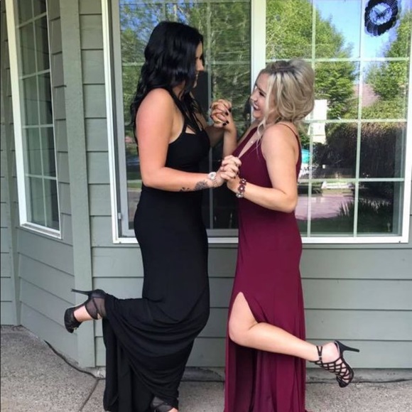 PROM DRESS - Picture 2 of 2